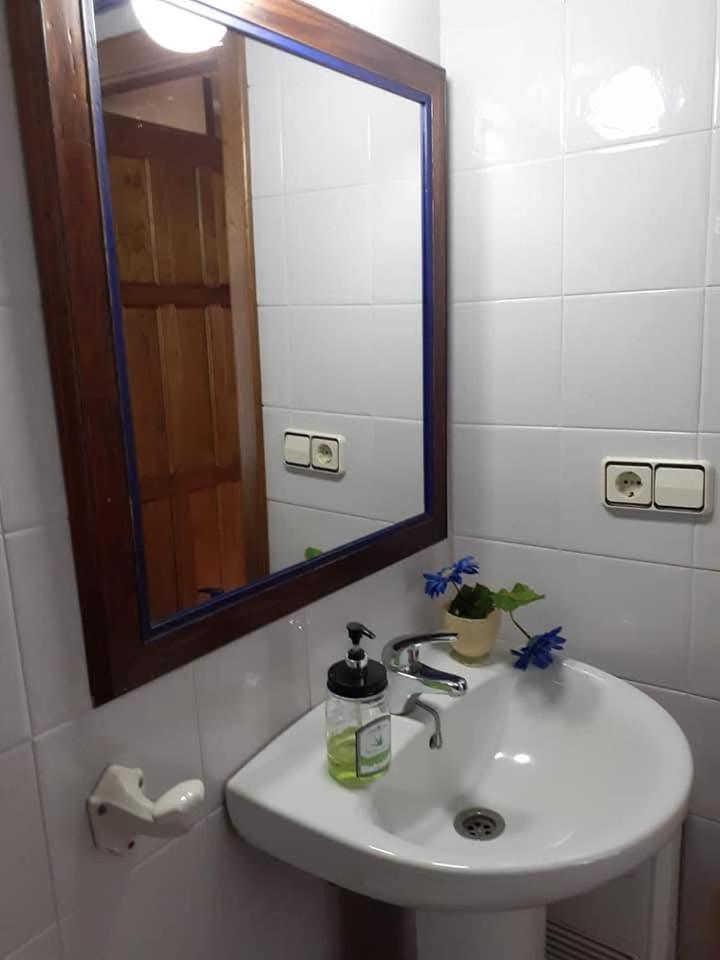 La Casina De Santulaya Villa Adrales Екстериор снимка